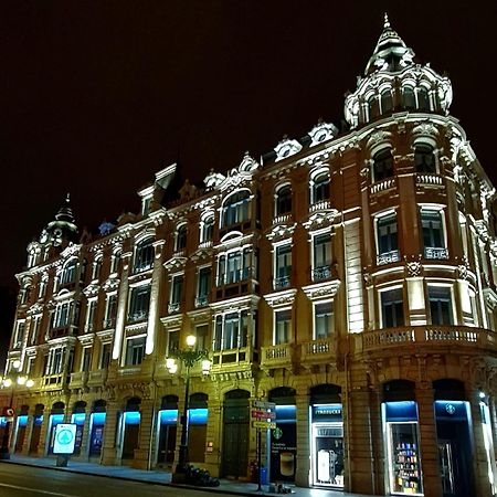 Ferienwohnung Atico De Diseno En El Centro Oviédo Exterior foto